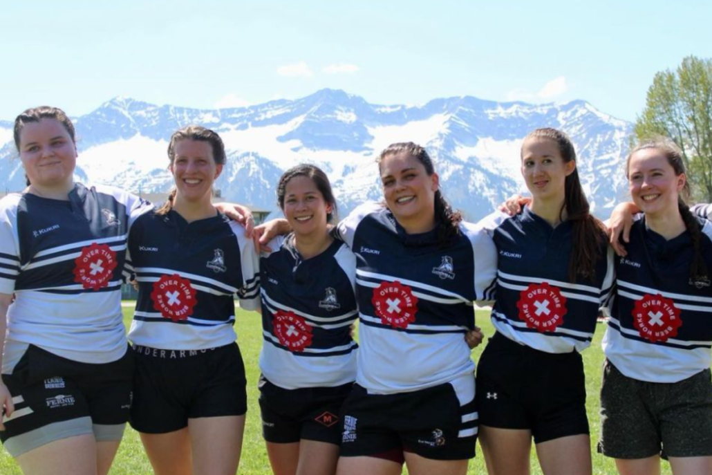 Rocky Mountain Rogues women's team poses for a team photo