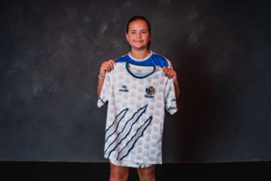 Girls Can Rugby Jersey 1 - Maelle Cameron